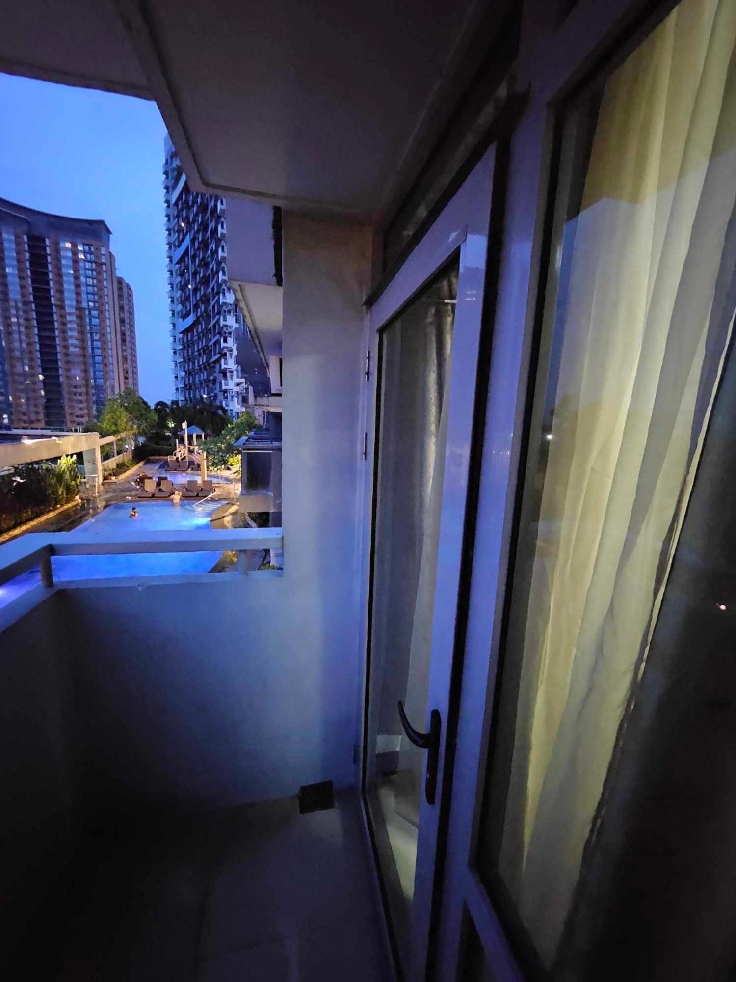 Cubao Manhattan Heights Unit 5A Tower C Quezon City Zewnętrze zdjęcie
