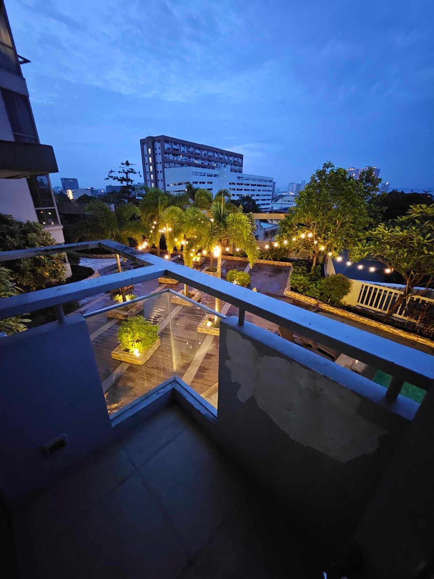Cubao Manhattan Heights Unit 5A Tower C Quezon City Zewnętrze zdjęcie
