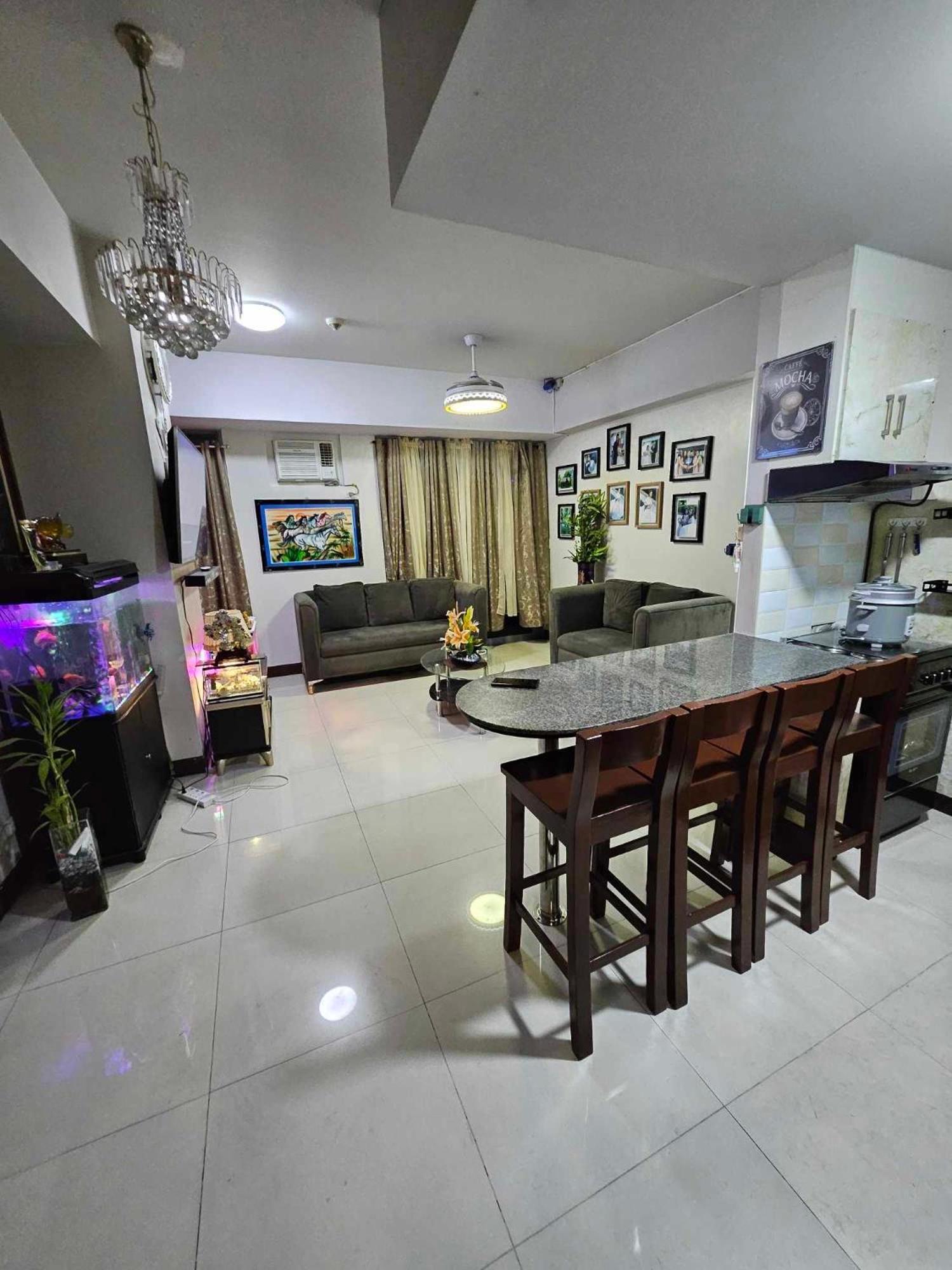 Cubao Manhattan Heights Unit 5A Tower C Quezon City Zewnętrze zdjęcie