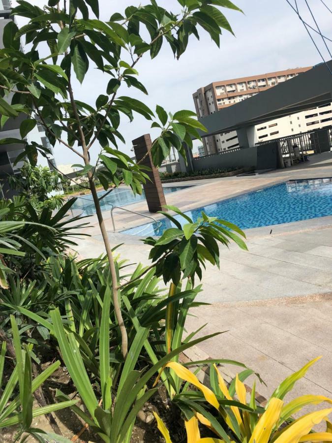Cubao Manhattan Heights Unit 5A Tower C Quezon City Zewnętrze zdjęcie