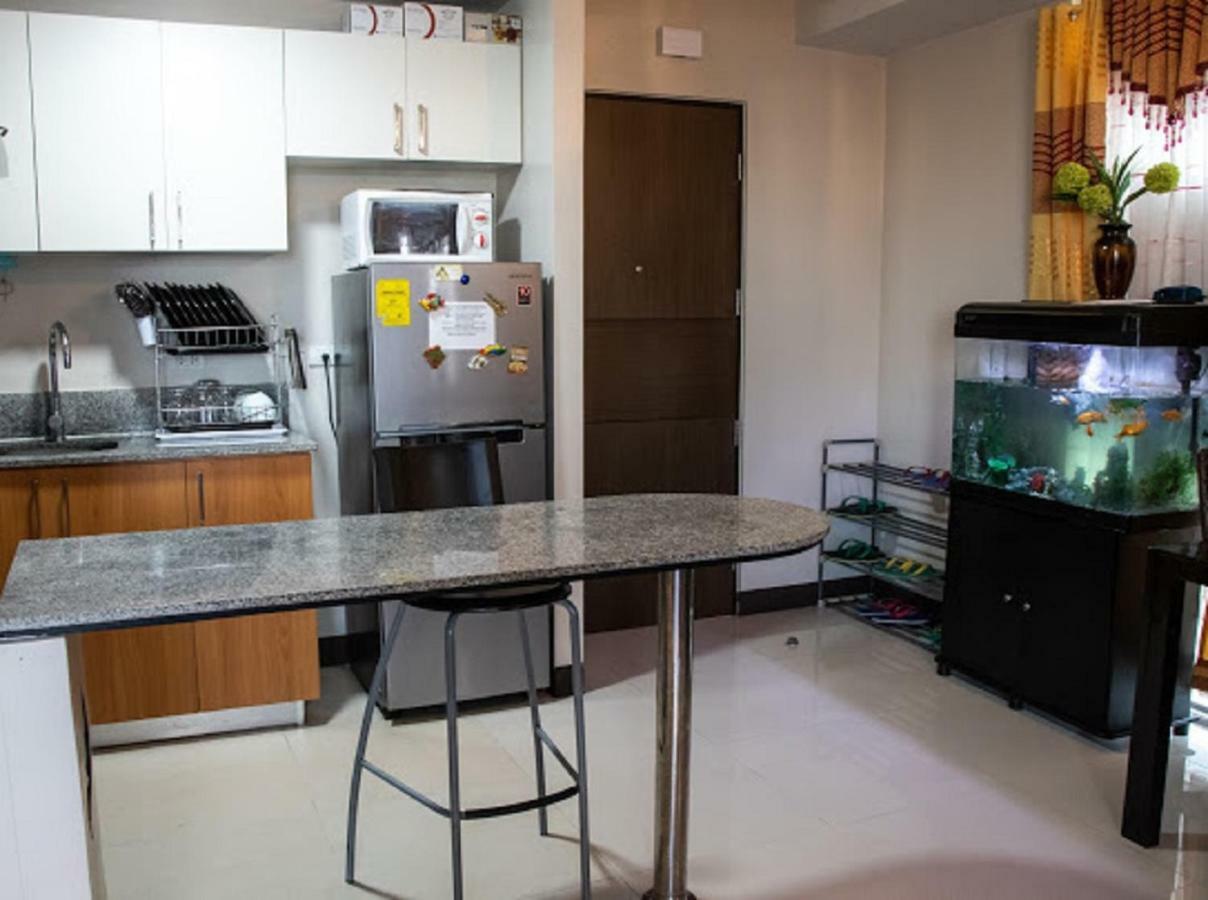 Cubao Manhattan Heights Unit 5A Tower C Quezon City Zewnętrze zdjęcie