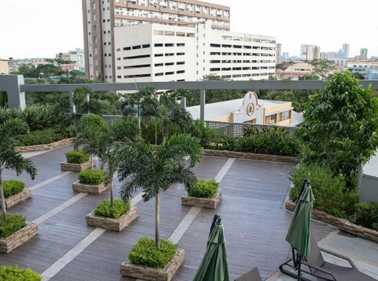 Cubao Manhattan Heights Unit 5A Tower C Quezon City Zewnętrze zdjęcie