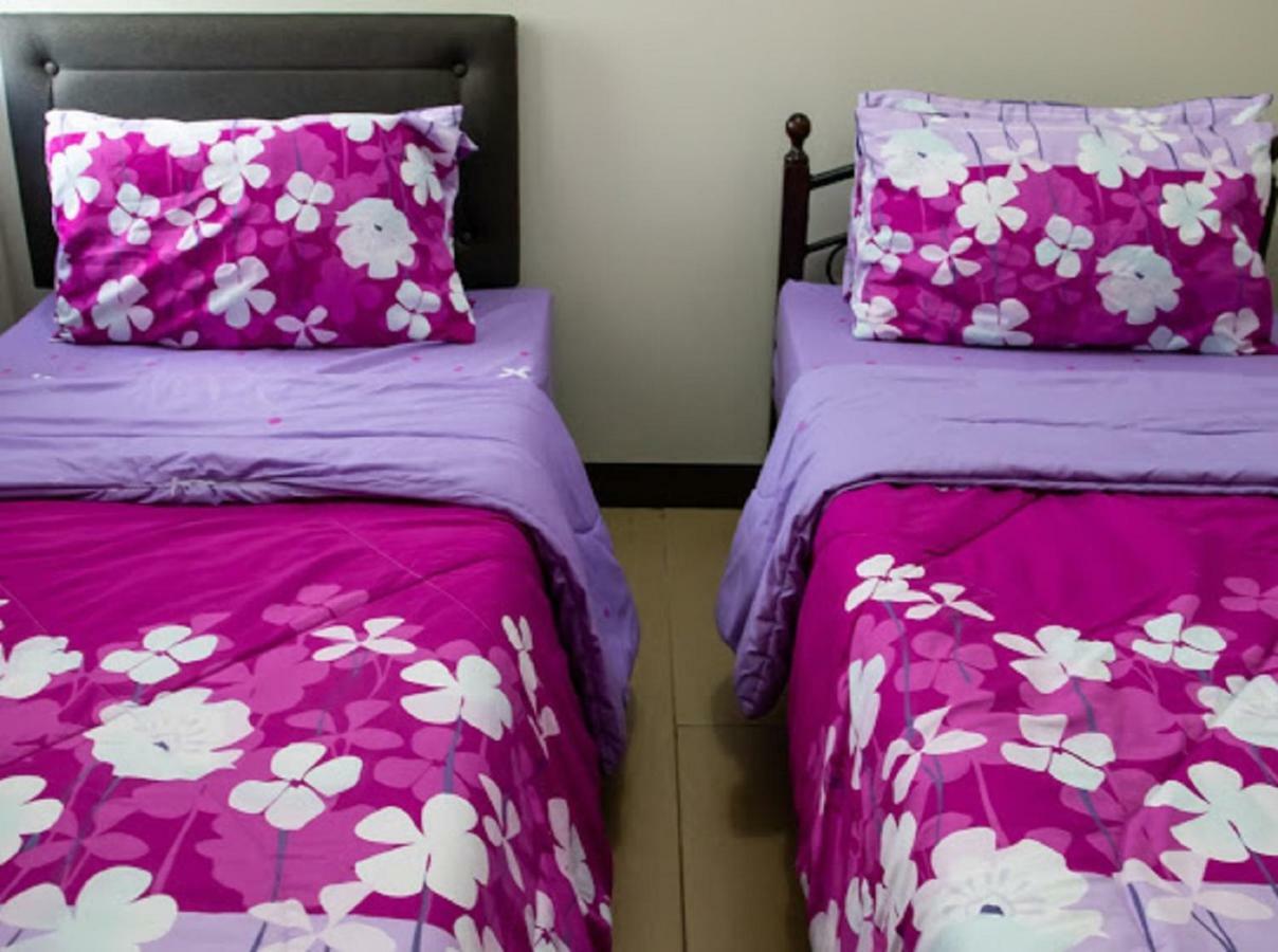 Cubao Manhattan Heights Unit 5A Tower C Quezon City Zewnętrze zdjęcie